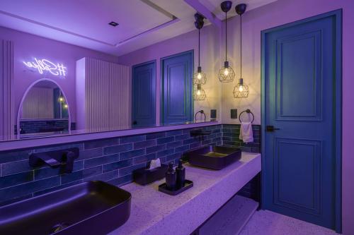 Game Room 11 1200X800