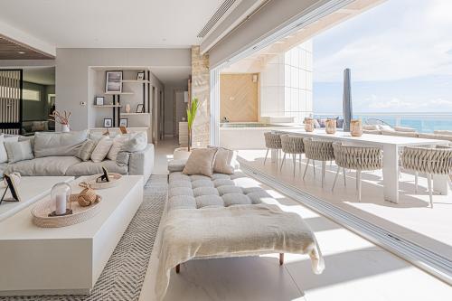 LAS OLAS (98) 1200x800