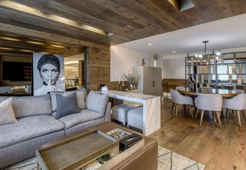 LAURELES 602 (14)-min