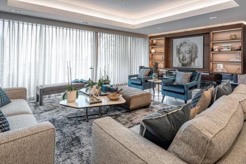 LAURELES 602 (5)-min