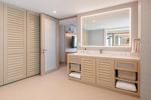 COSTAVENTURA-1002-9-1200x800